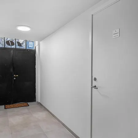 Scandinavian Design In Authentic Nordnes 公寓