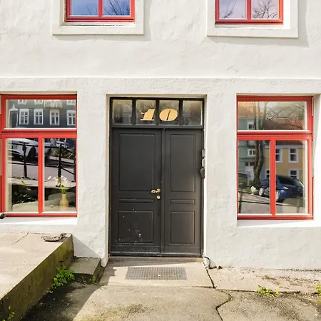 アパート Scandinavian Design In Authentic Nordnes
