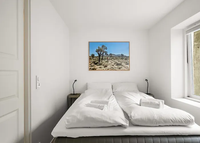 Scandinavian Design In Authentic Nordnes Apartment Bergen