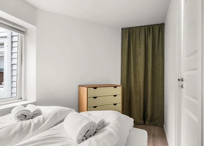 Scandinavian Design In Authentic Nordnes Apartamento